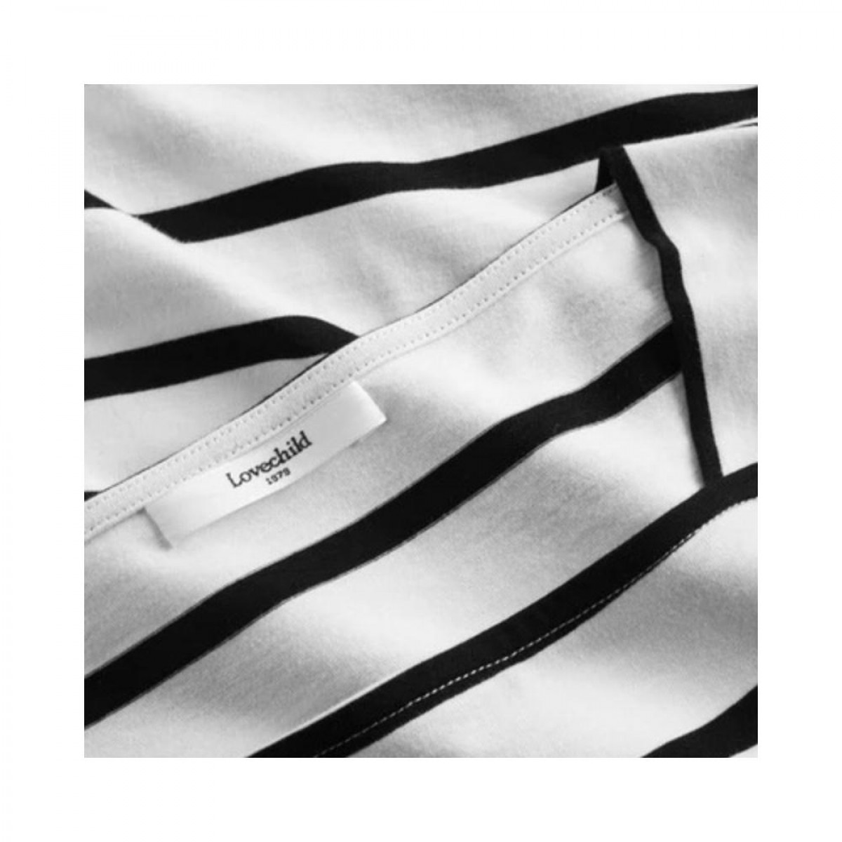 anni ls t-shirt - striped black - krave