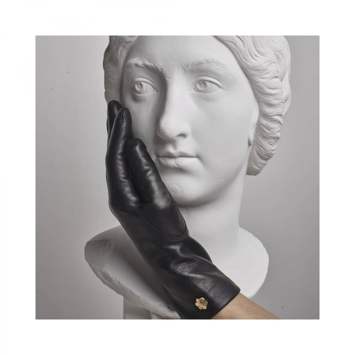 anna handske - black - ved buste 