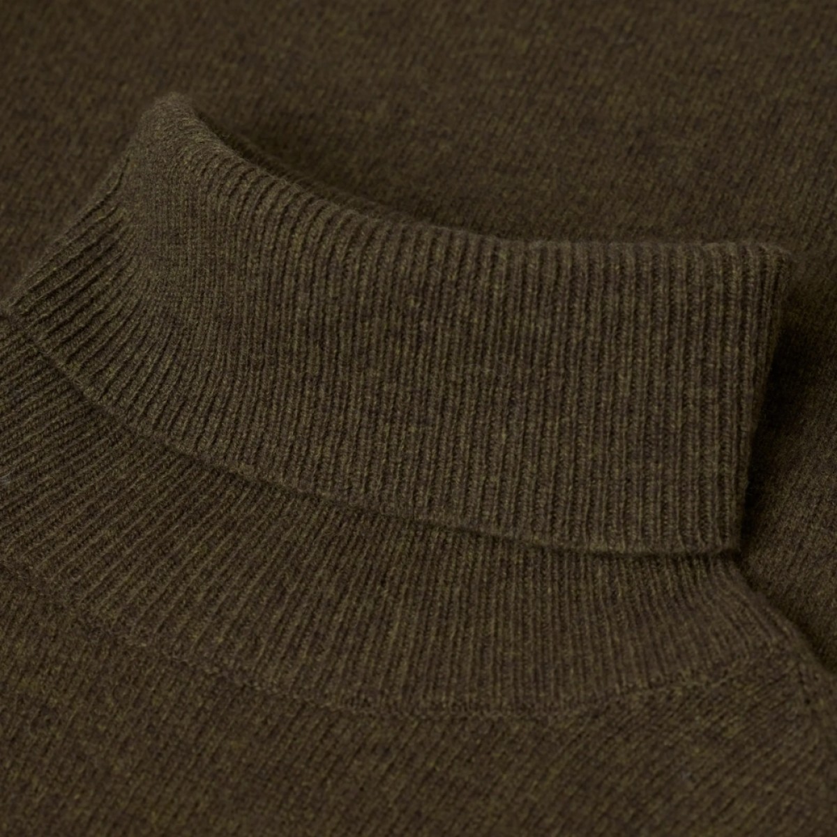 closed rolli longsleeve - marsh green - krave 