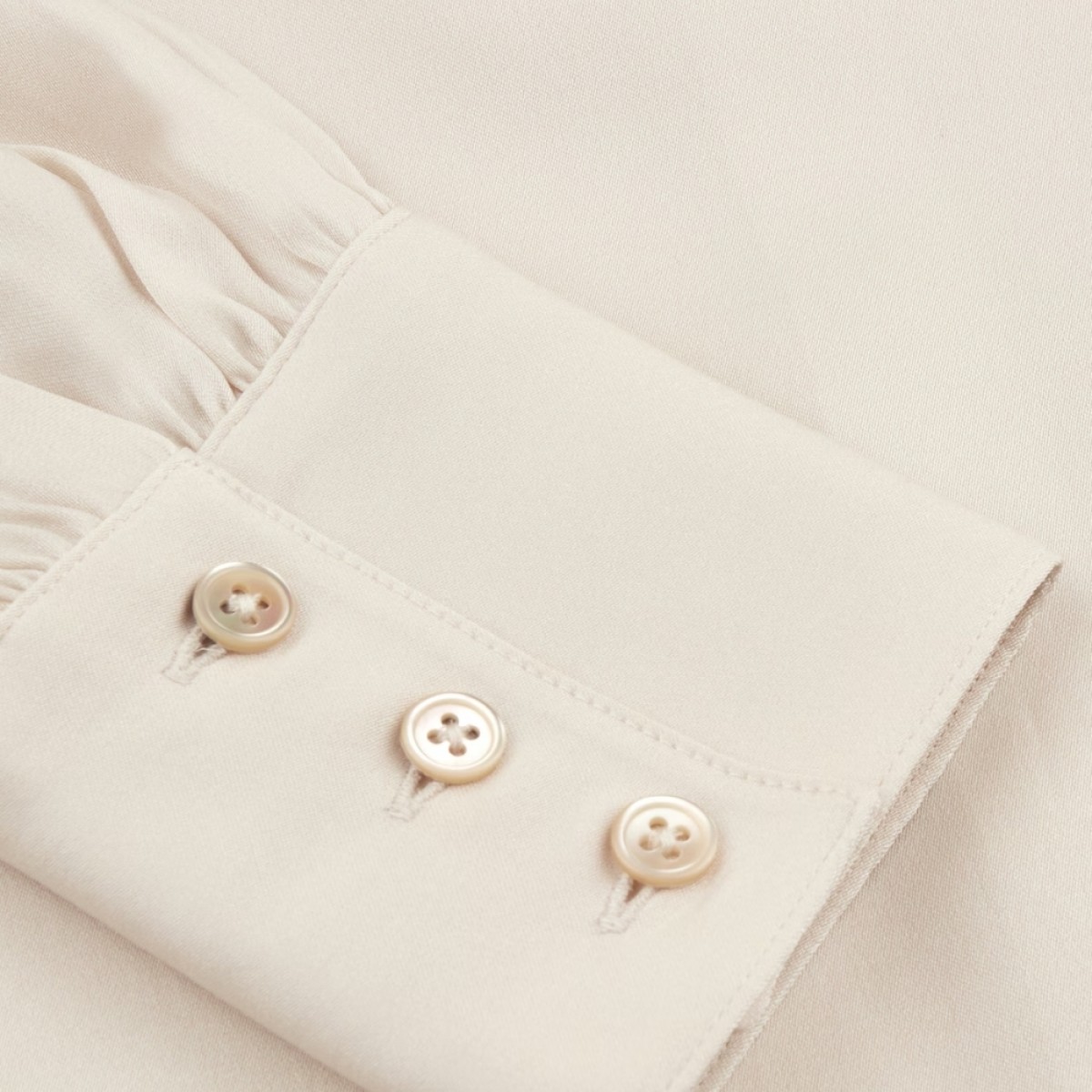 selma blouse bowtie flyfront - champagne - knapper